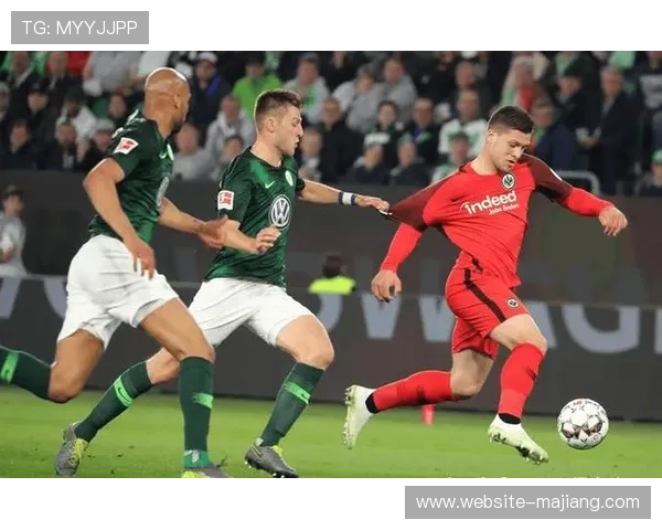 朗斯主场迎战巴黎:历史数据显示冷门温床,或重演3-1经典战役。