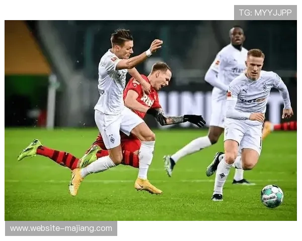 奥格斯堡2-2门兴，南部巴伐利亚德比和气收场