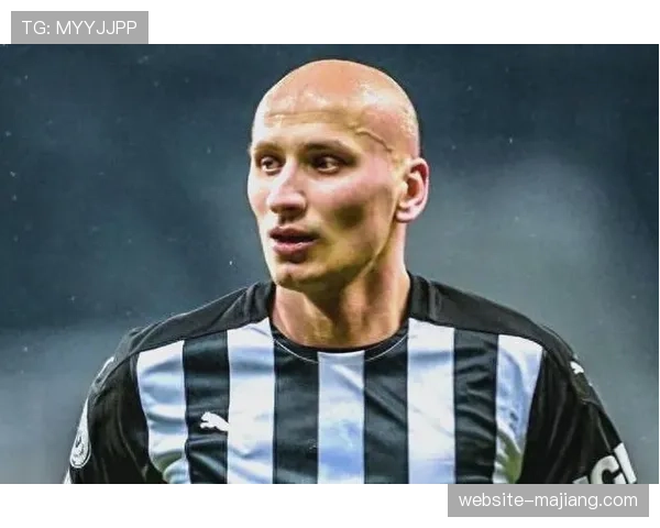 英格兰中场谢尔维退役执掌阿拉伯猎鹰，开启教练生涯新篇章